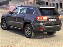 جیپ گراند شیرۆکی